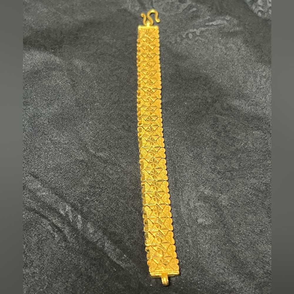 Gold plated bracelet 100a stamped